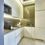 Gagarin Plaza Luxury Sea View Lägenhet