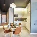 Lägenhet Gagarin Plaza Luxury Sea View