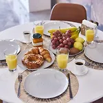 Gagarin Plaza Luxury Sea View Appartamento