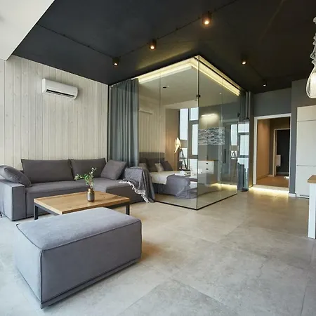 Gagarin Plaza Luxury Sea View