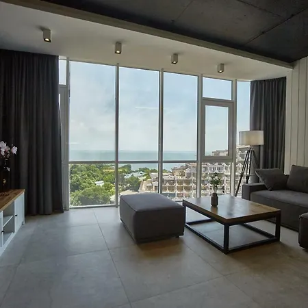 Gagarin Plaza Luxury Sea View