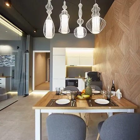 Gagarin Plaza Luxury Sea View