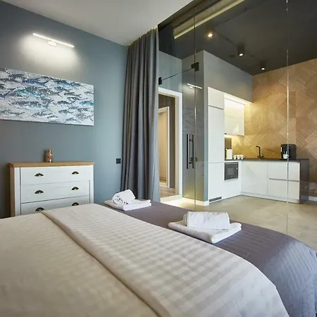 Апартаменти Gagarin Plaza Luxury Sea View