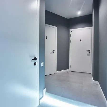 Gagarin Plaza Luxury Sea View Апартаменти *
