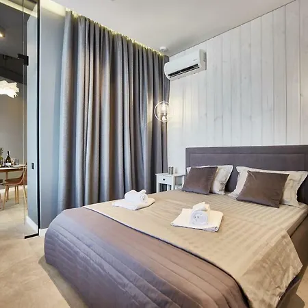 Апартаменты Gagarin Plaza Luxury Sea View *