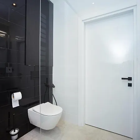 Gagarin Plaza Luxury Sea View Apartmán *
