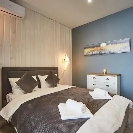 Gagarin Plaza Luxury Sea View *