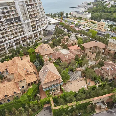 Gagarin Plaza Luxury Sea View Apartmán