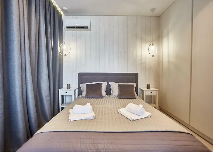 Gagarin Plaza Luxury Sea View Апартаменты