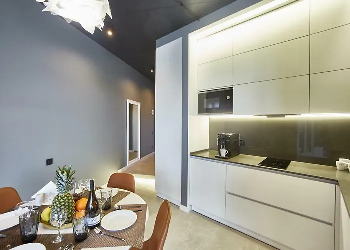 Gagarin Plaza Luxury Sea View * 오데사