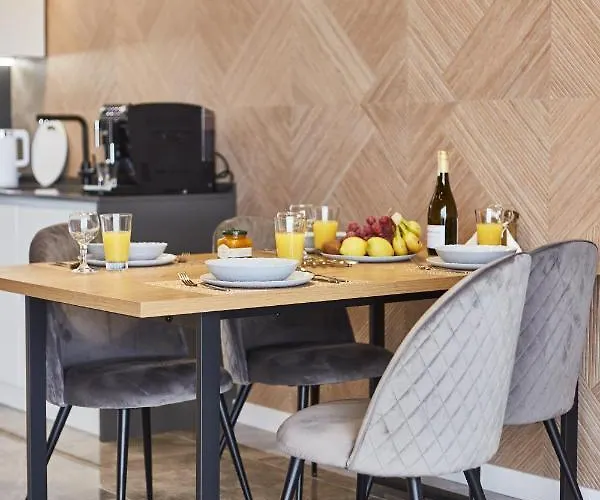 Gagarin Plaza Luxury Sea View Апартаменты *