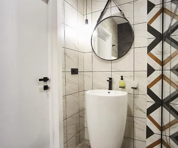 Апартаменты Gagarin Plaza Luxury Sea View