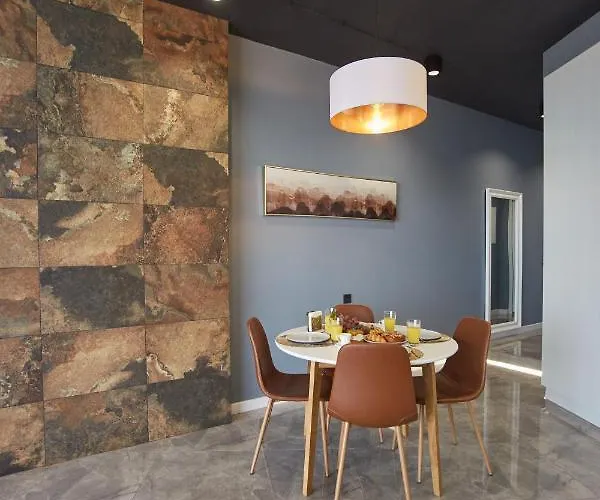 Апартаменты Gagarin Plaza Luxury Sea View