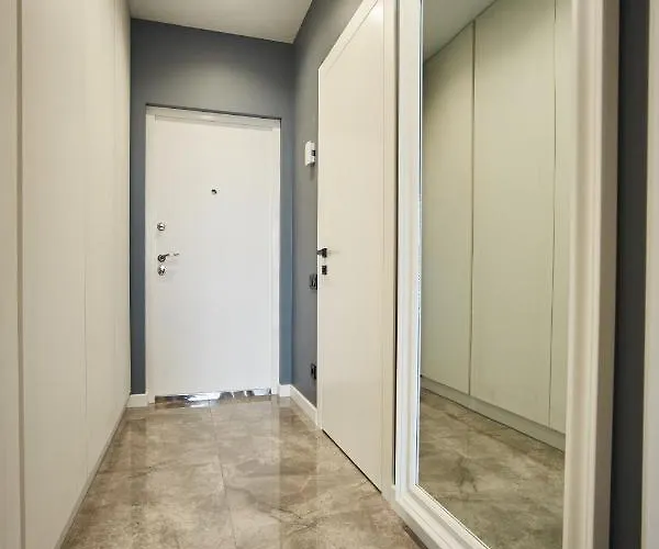 Апартаменты Gagarin Plaza Luxury Sea View *