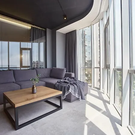 Gagarin Plaza Luxury Sea View 公寓 *