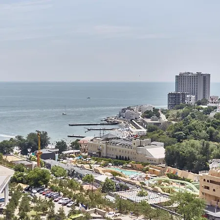 Gagarin Plaza Luxury Sea View 公寓 敖德萨