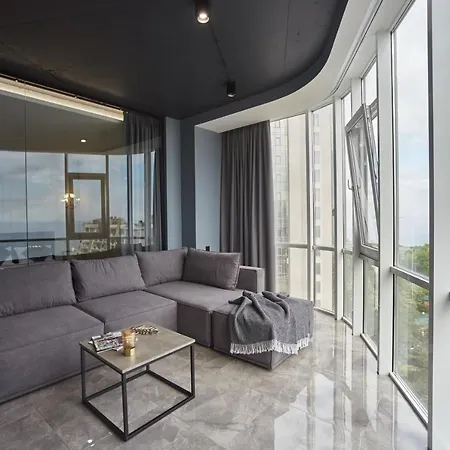 Gagarin Plaza Luxury Sea View * Odessa