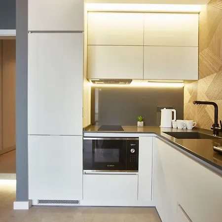 Gagarin Plaza Luxury Sea View Apartmán