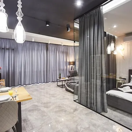 Gagarin Plaza Luxury Sea View Odessa